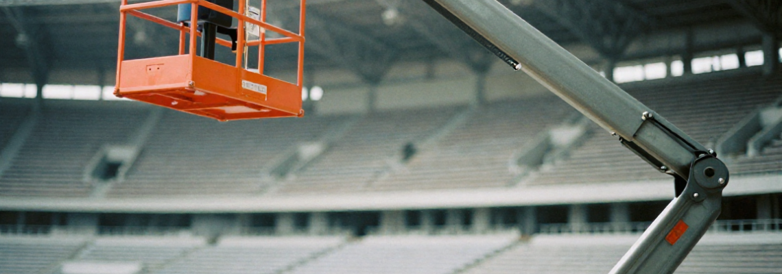 Plataformas De Grande Alcance Para Manutenção Em Estádios